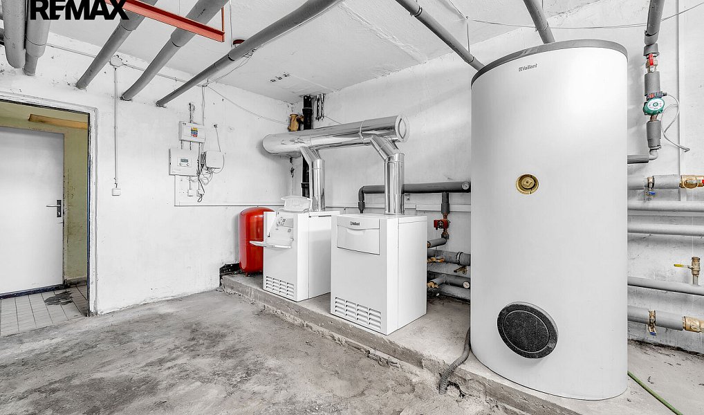 Prodej nájemního domu, činžáku 642 m², Libáň – náhled fotky 4