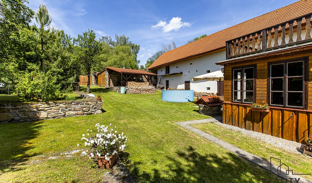 Prodej domu 557 m² s pozemkem 1 437 m², Kájov – náhled fotky 9