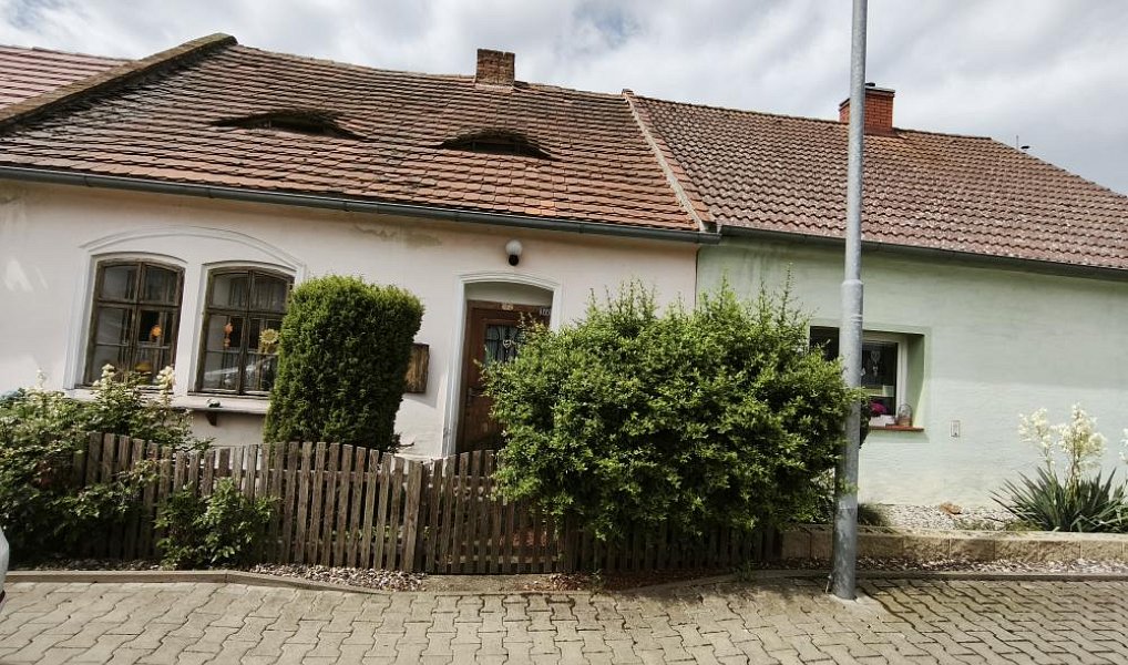 Prodej chalupy 120 m², Podbořany – fotka 1 z 38