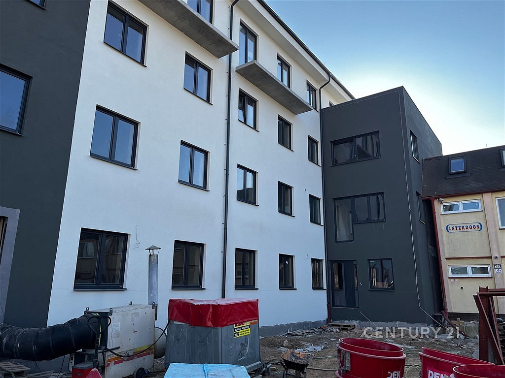 Pronájem komerčního objektu (jiného typu) 800 m² – pohled 3