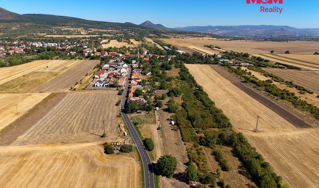 Prodej zahrady 696 m², Třebenice – náhled fotky 6