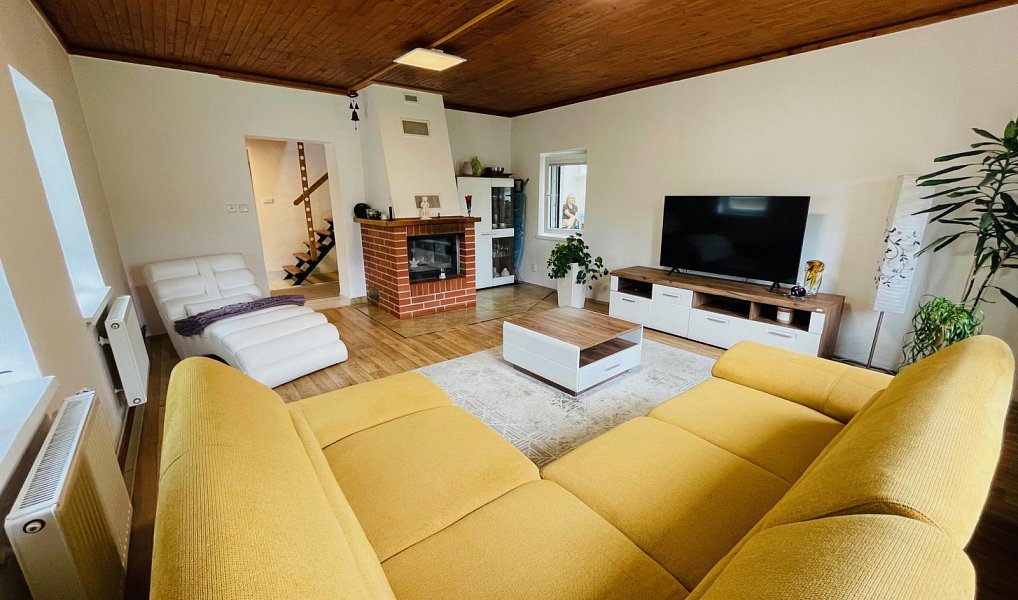 Prodej domu 130 m² s pozemkem 1 063 m², Čtveřín – náhled fotky 11