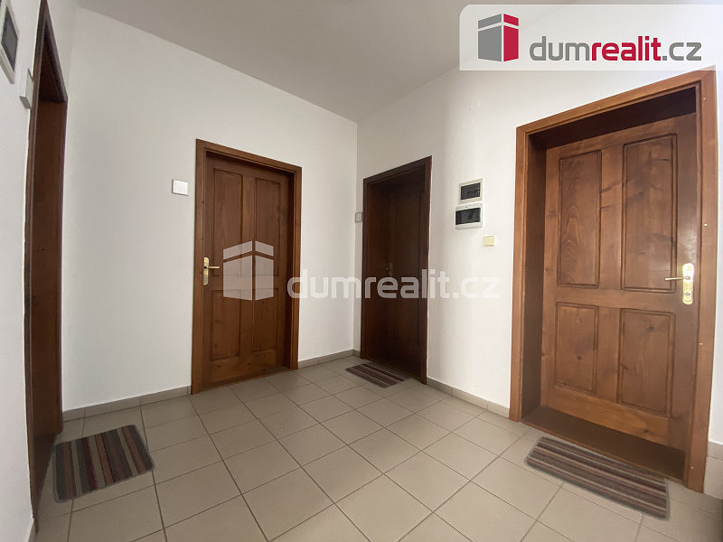 Pronájem kanceláře 33 m² – fotografie 4