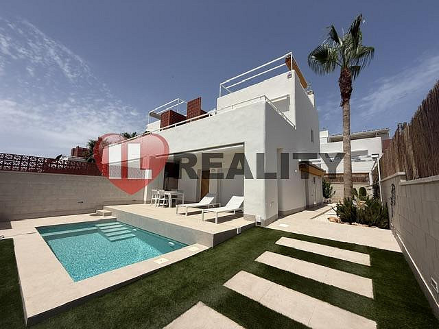 Prodej domu 120 m² s pozemkem 220 m²