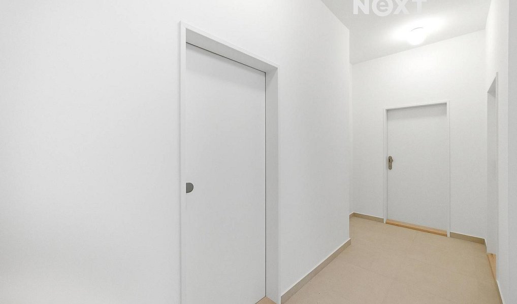 Prodej kanceláře 28 m², Praha – náhled fotky 5