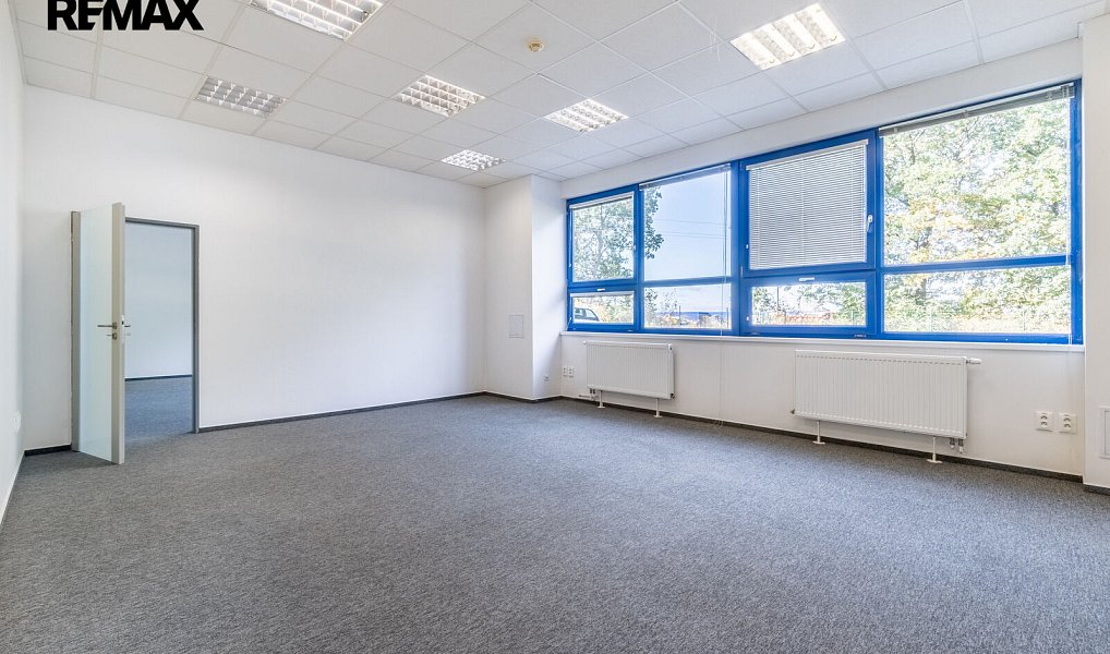 Pronájem kanceláře 107 m², Tuchoměřice – náhled fotky 2