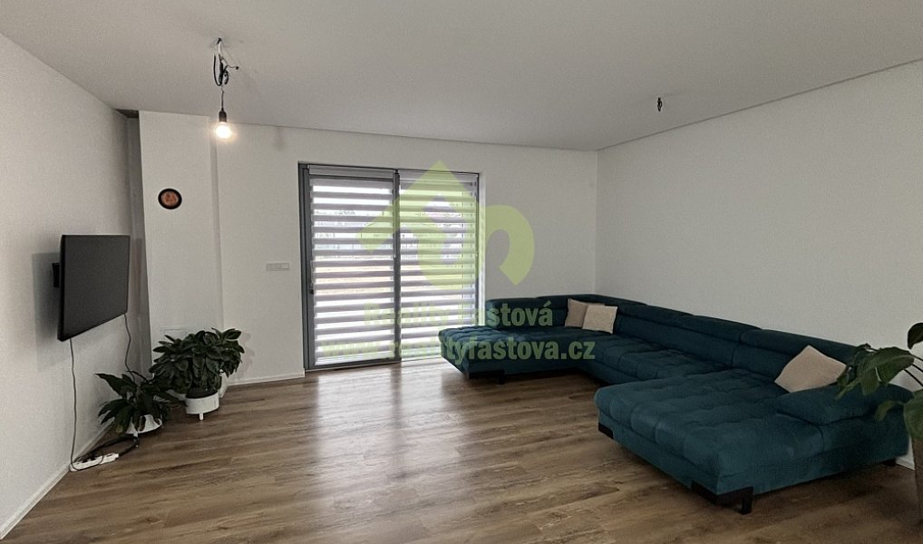Prodej domu 156 m² s pozemkem 918 m², Lužany – náhled fotky 19