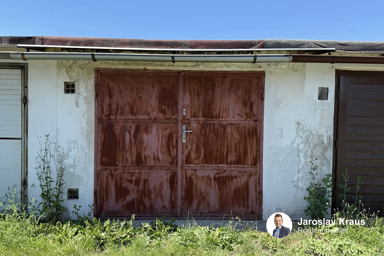 Garáž v jičíně na prodej — photo 2