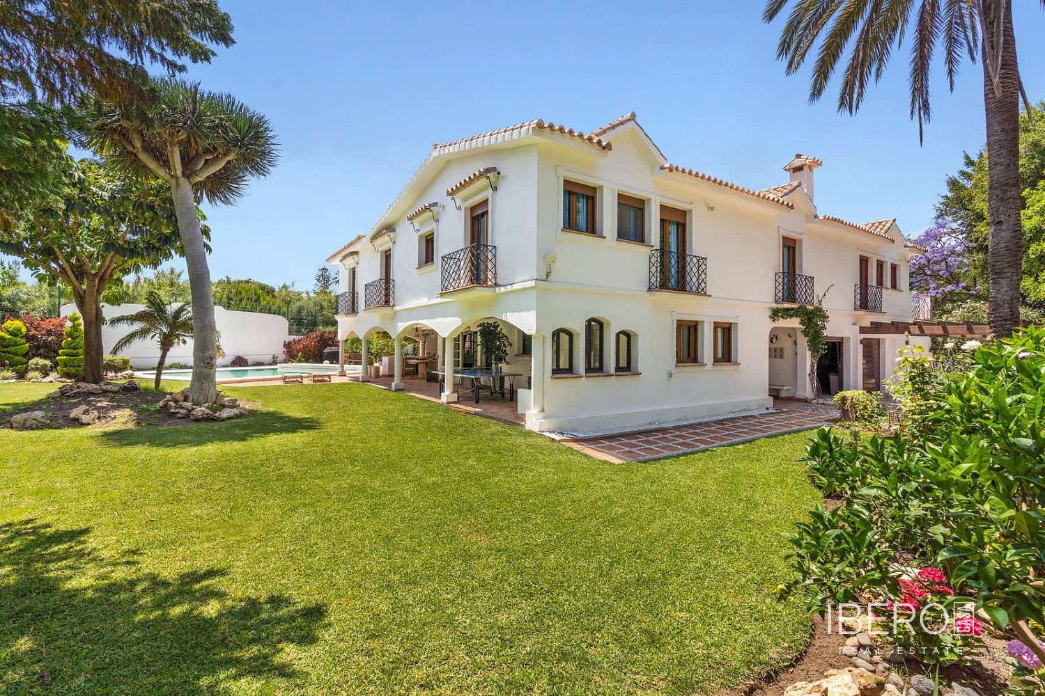Prodej domu 555 m² s pozemkem 2 500 m² - Vista 3