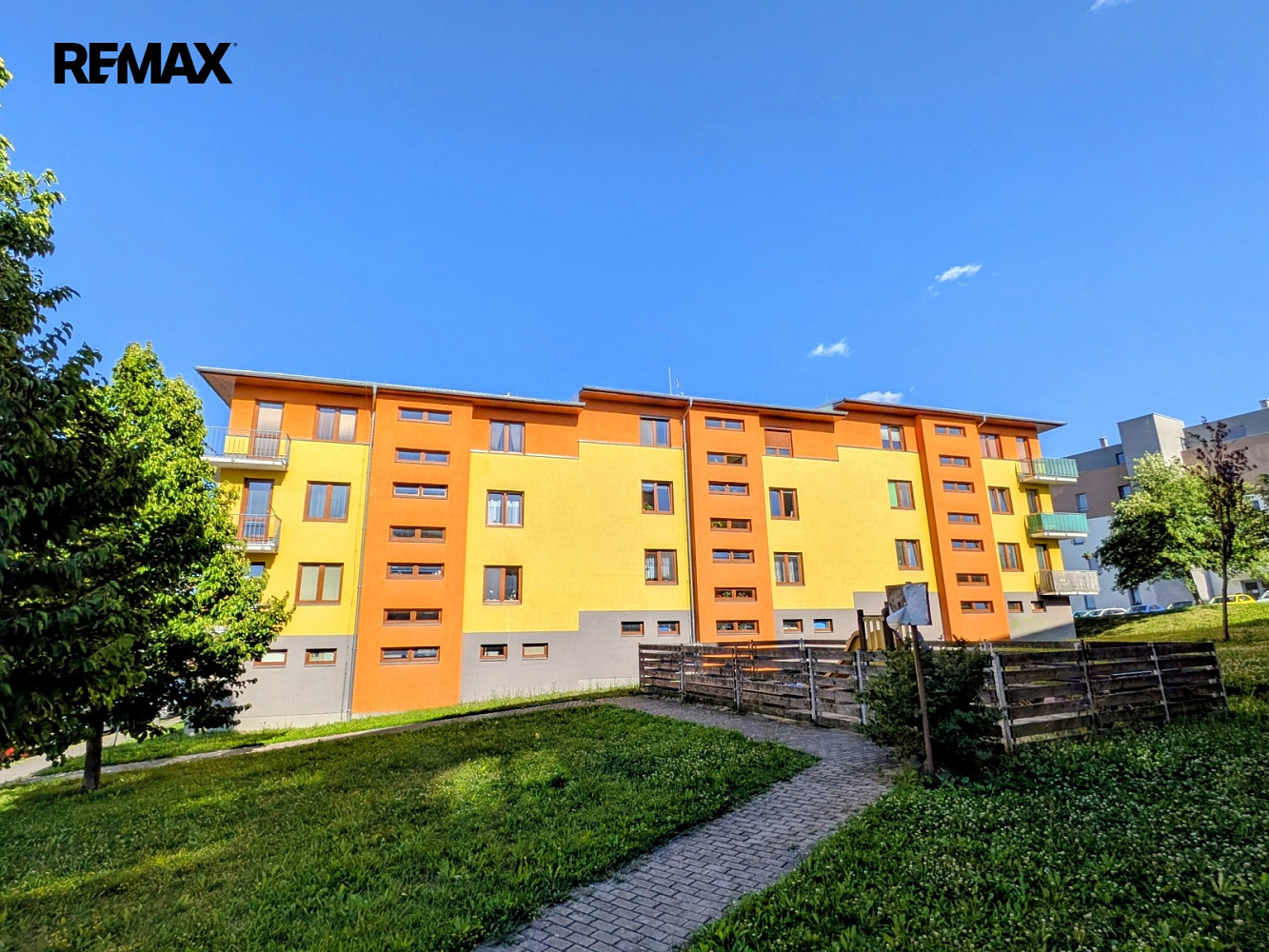 Prodej bytu 1+kk 38 m² — photo 2