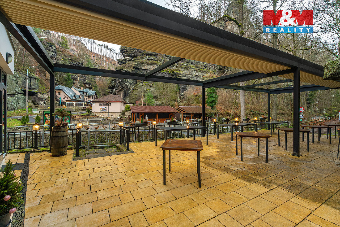 Prodej ubytovacího objektu 300 m² — photo 3