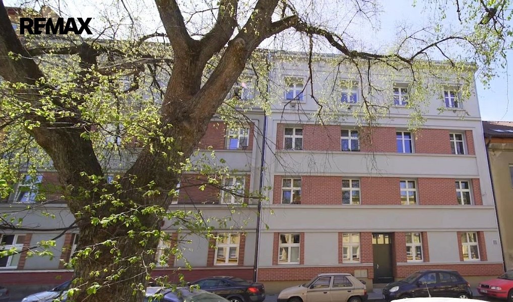Prodej bytu 1+kk 43 m², Pardubice – náhled fotky 12