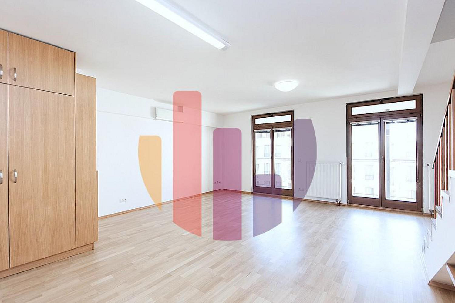 Pronájem kanceláře 70 m² – pohled 2