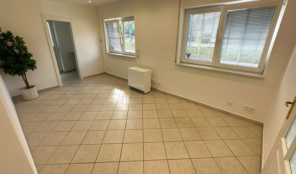 Pronájem kanceláře 45 m², Tachov – náhled fotky 8