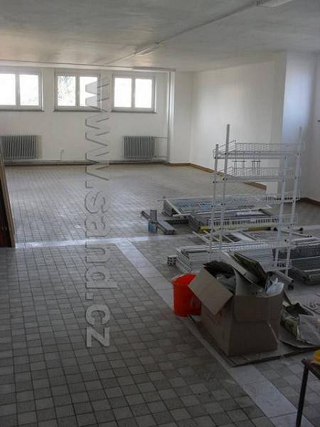 Pronájem obchodních prostor 187 m² – fotografie 2