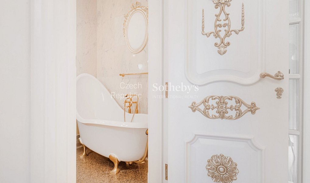 Prodej domu 468 m² s pozemkem 2 681 m², Karlovy Vary – náhled fotky 16