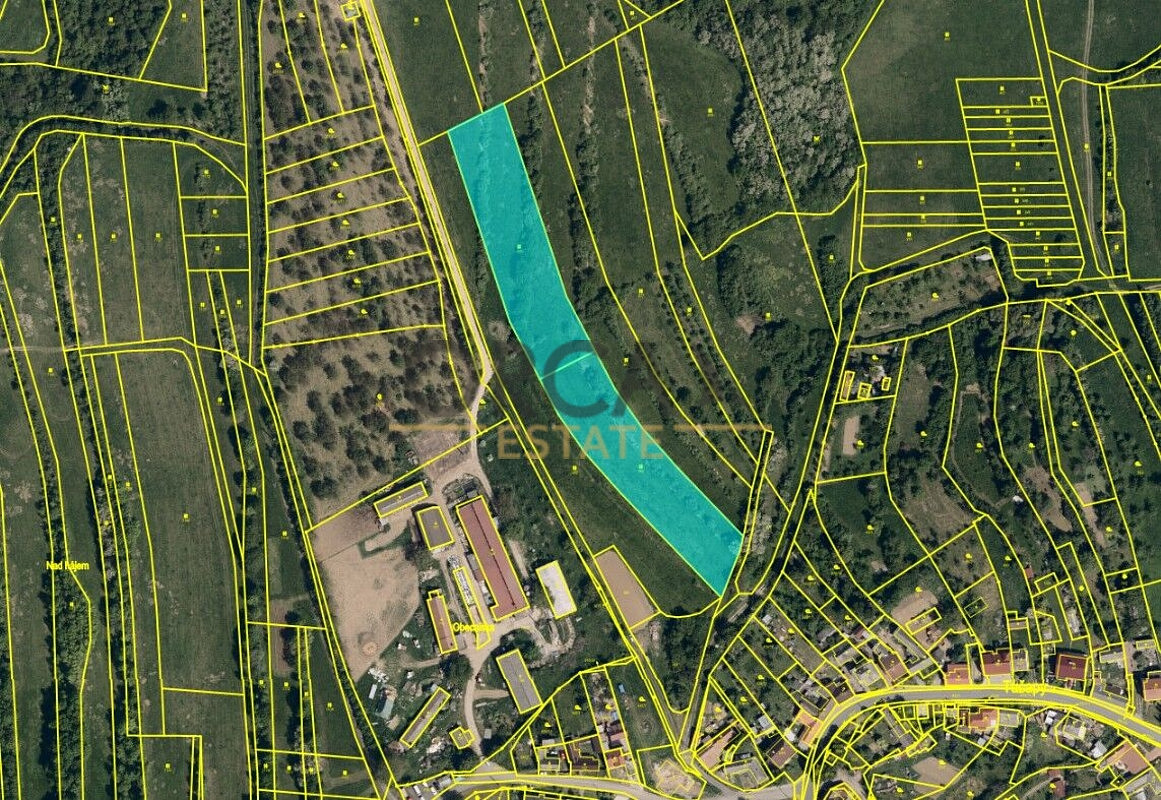 Prodej pole 2 392 m²