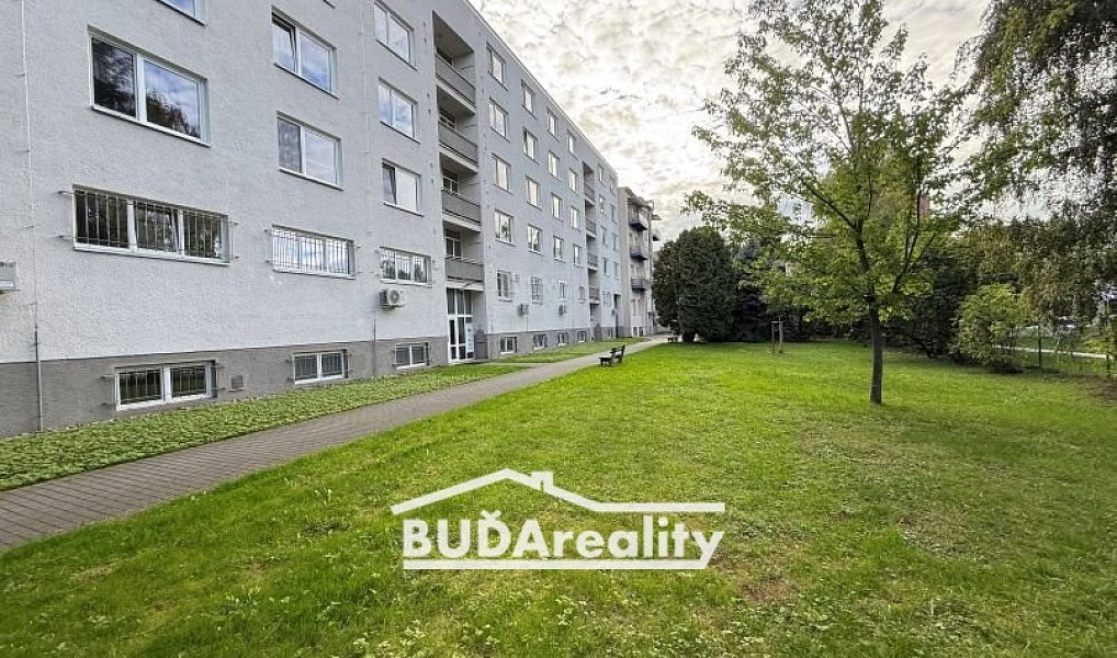 Prodej bytu 2+1 56 m², Zlín – náhled fotky 11