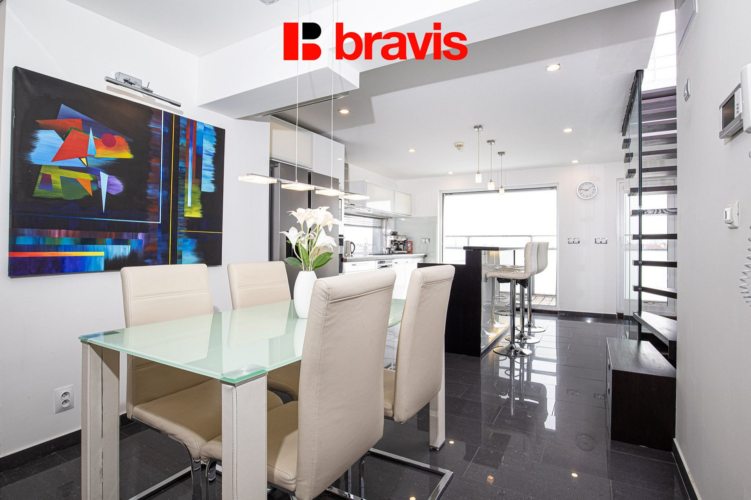Pronájem bytu 3+kk 85 m²