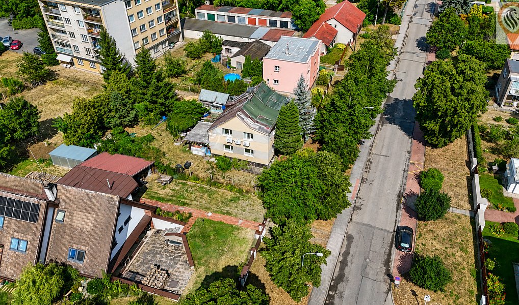 Prodej domu 250 m² s pozemkem 721 m², Pardubice – náhled fotky 3