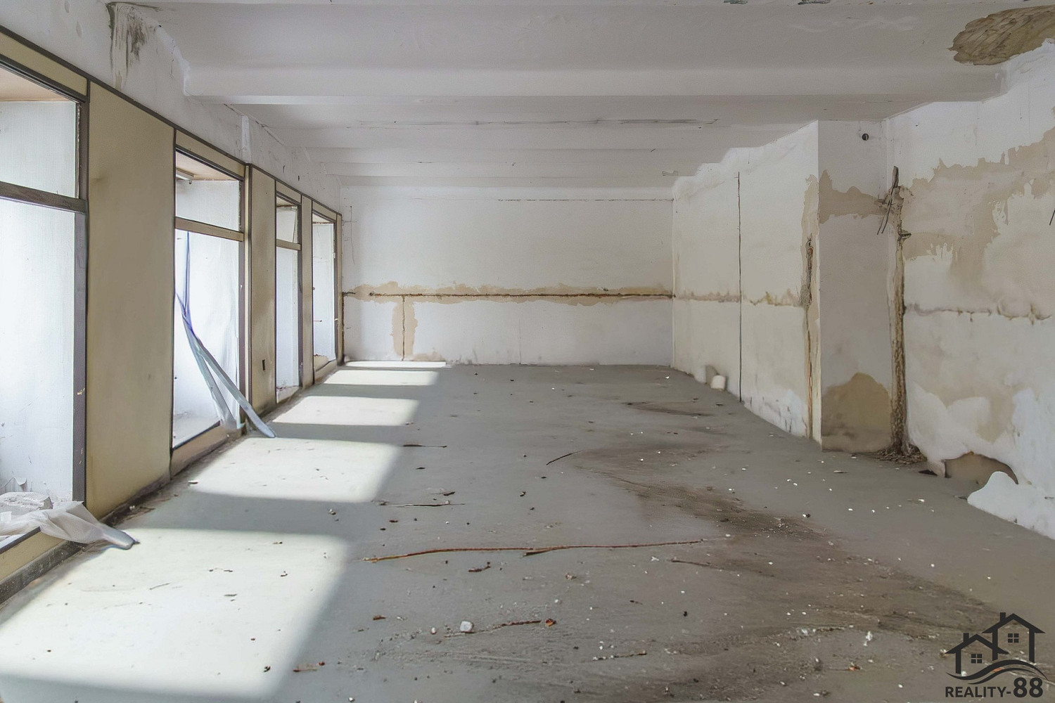 Prodej obchodních prostor 700 m² – fotografie 2