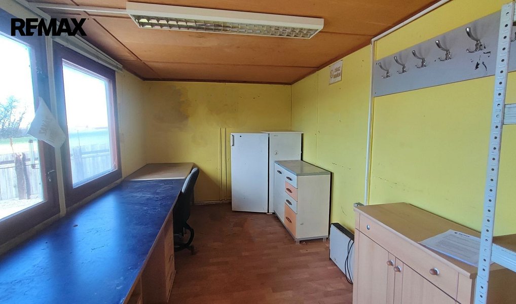 Pronájem komerčního pozemku 1 553 m², Švábenice – náhled fotky 7