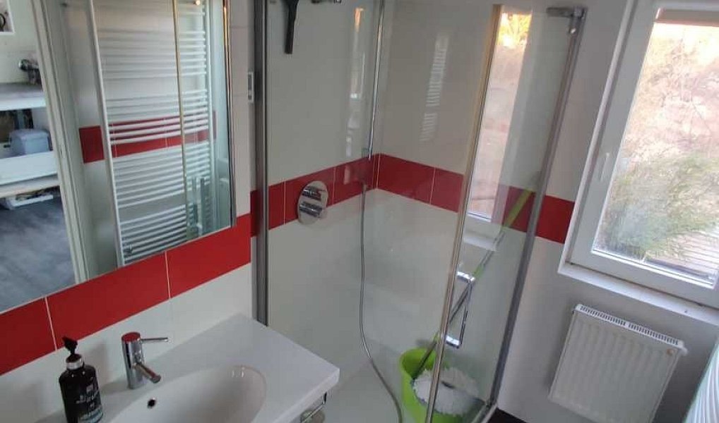 Prodej domu 80 m² s pozemkem 563 m², Husinec – náhled fotky 7