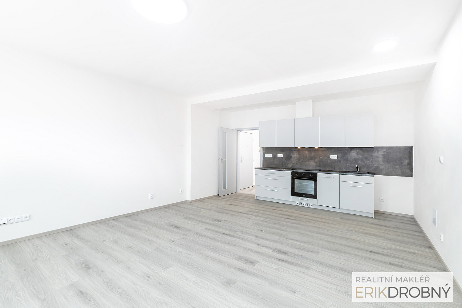 Pronájem bytu 1+kk 43 m² — photo 3