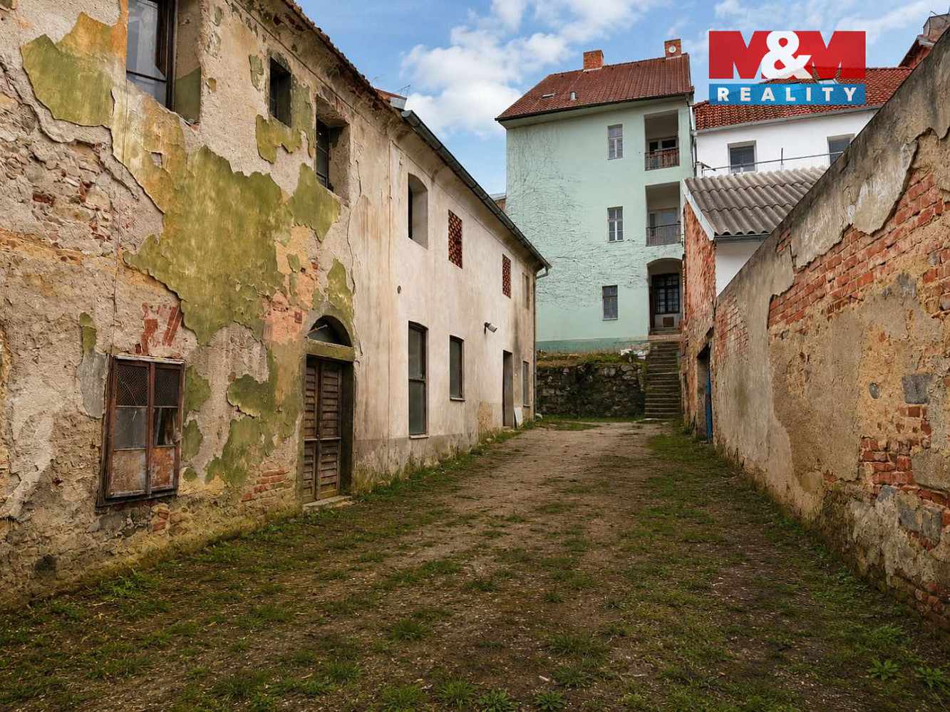 Prodej nájemního domu, činžáku 549 m² — photo 3