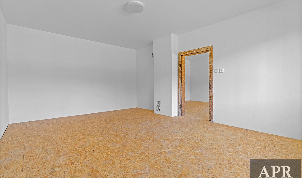 Prodej domu 123 m² s pozemkem 4 224 m², Lopeník – náhled fotky 13