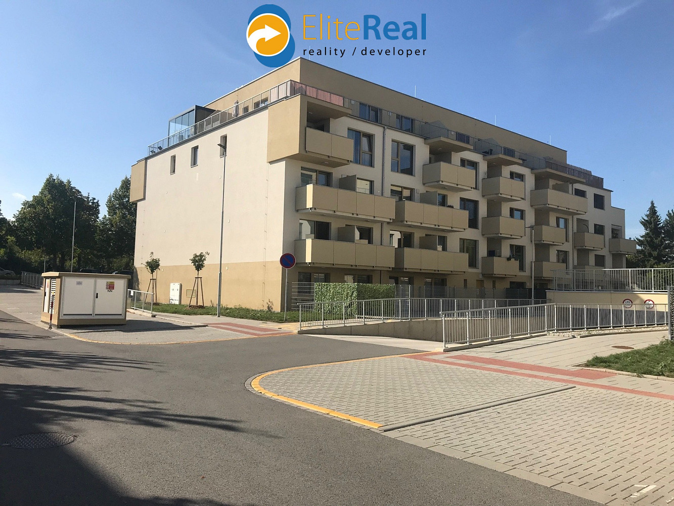 Pronájem komerčního objektu (jiného typu) 3 m²