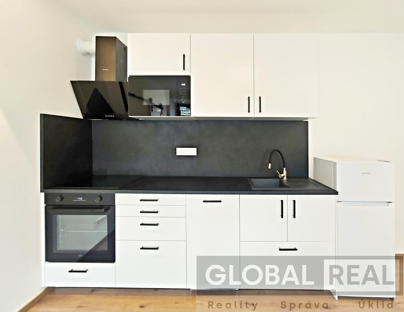 Prodej bytu 1+kk 22 m² – fotografie 4