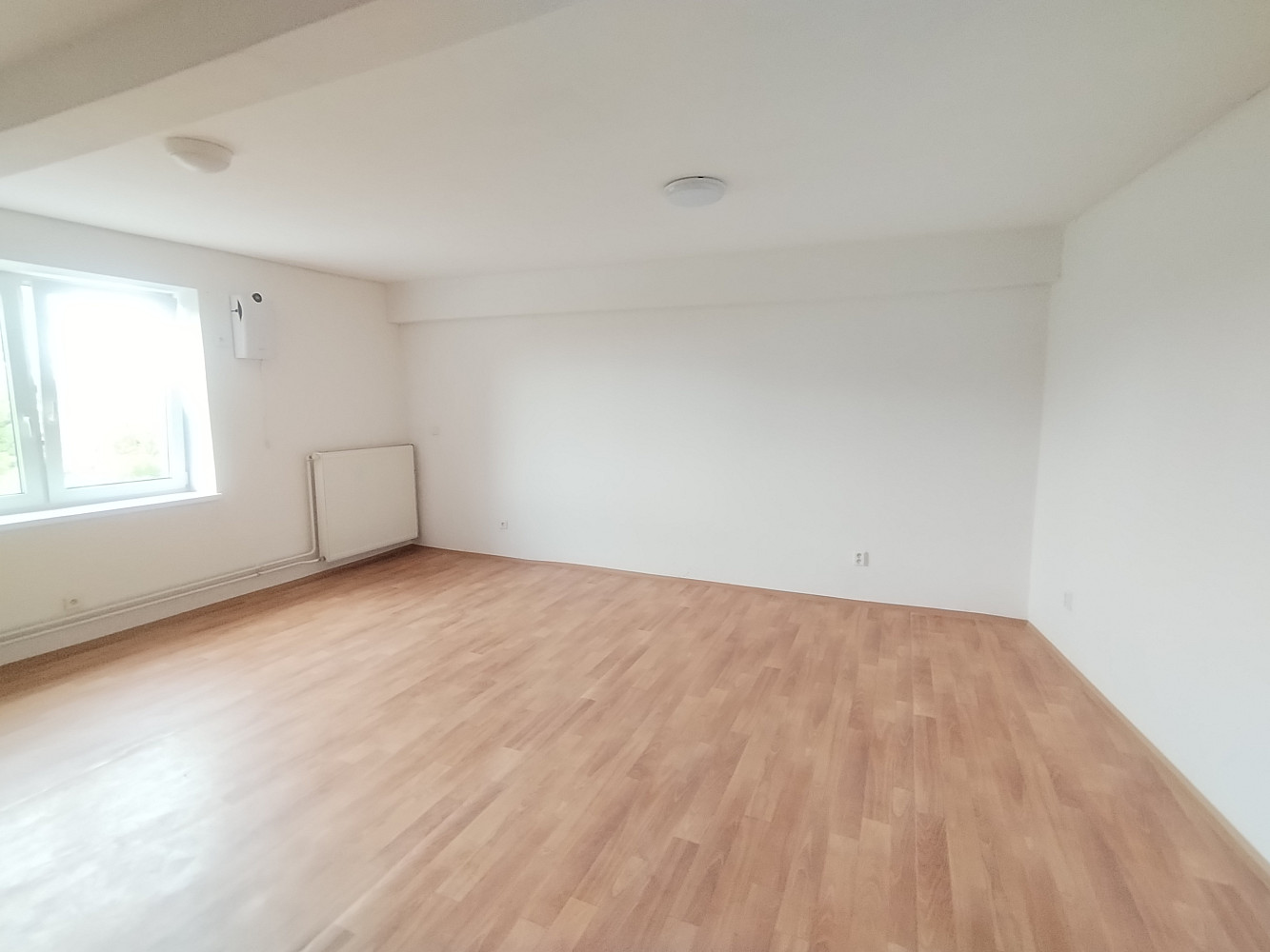 Pronájem bytu 1+kk 33 m² — photo 3