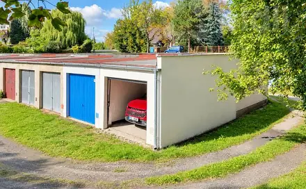 Pronájem garáže, 19m2, Žatec, ul. U Oharky, Žatec, okres Louny