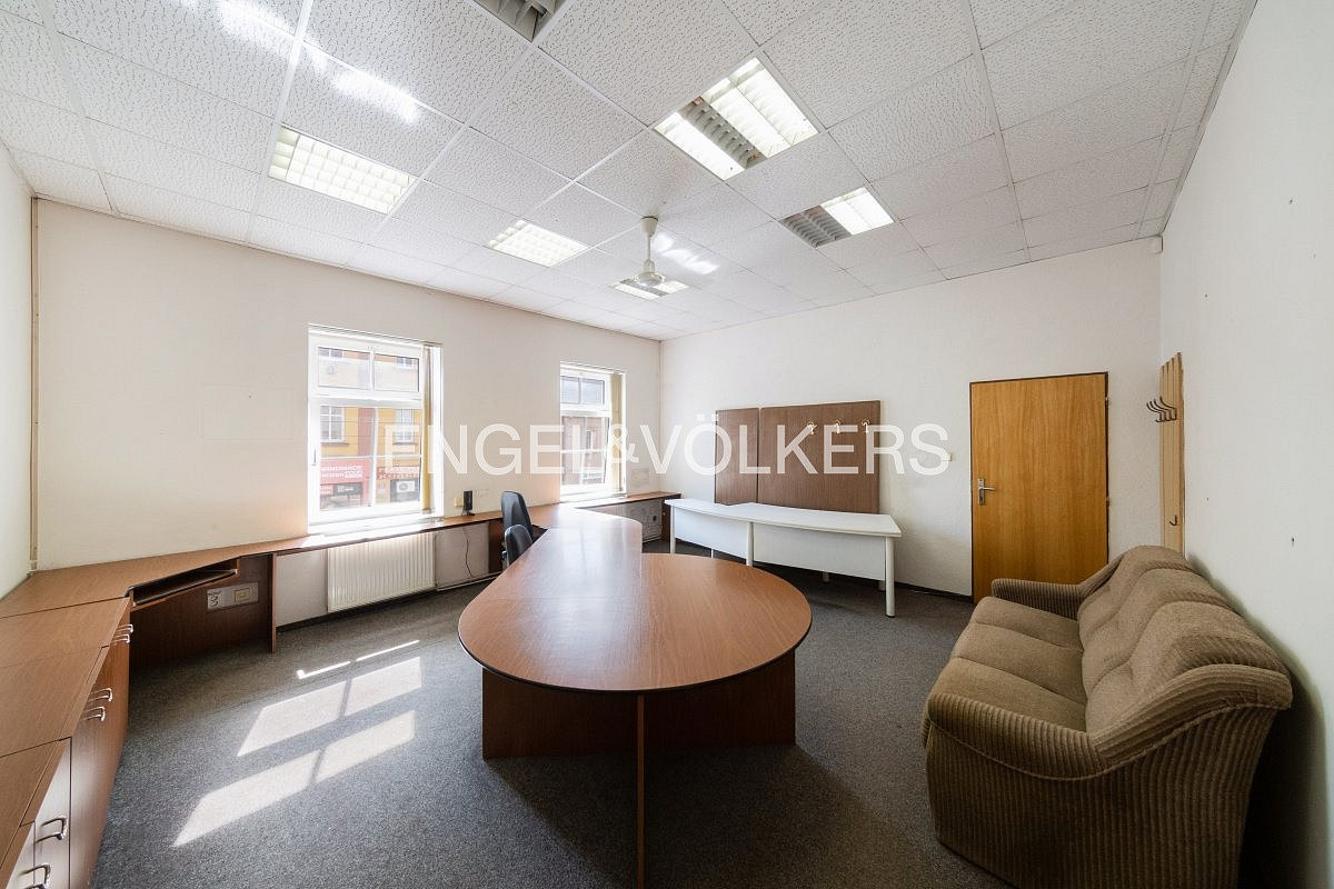 Pronájem kanceláře 58 m² – fotografie 2