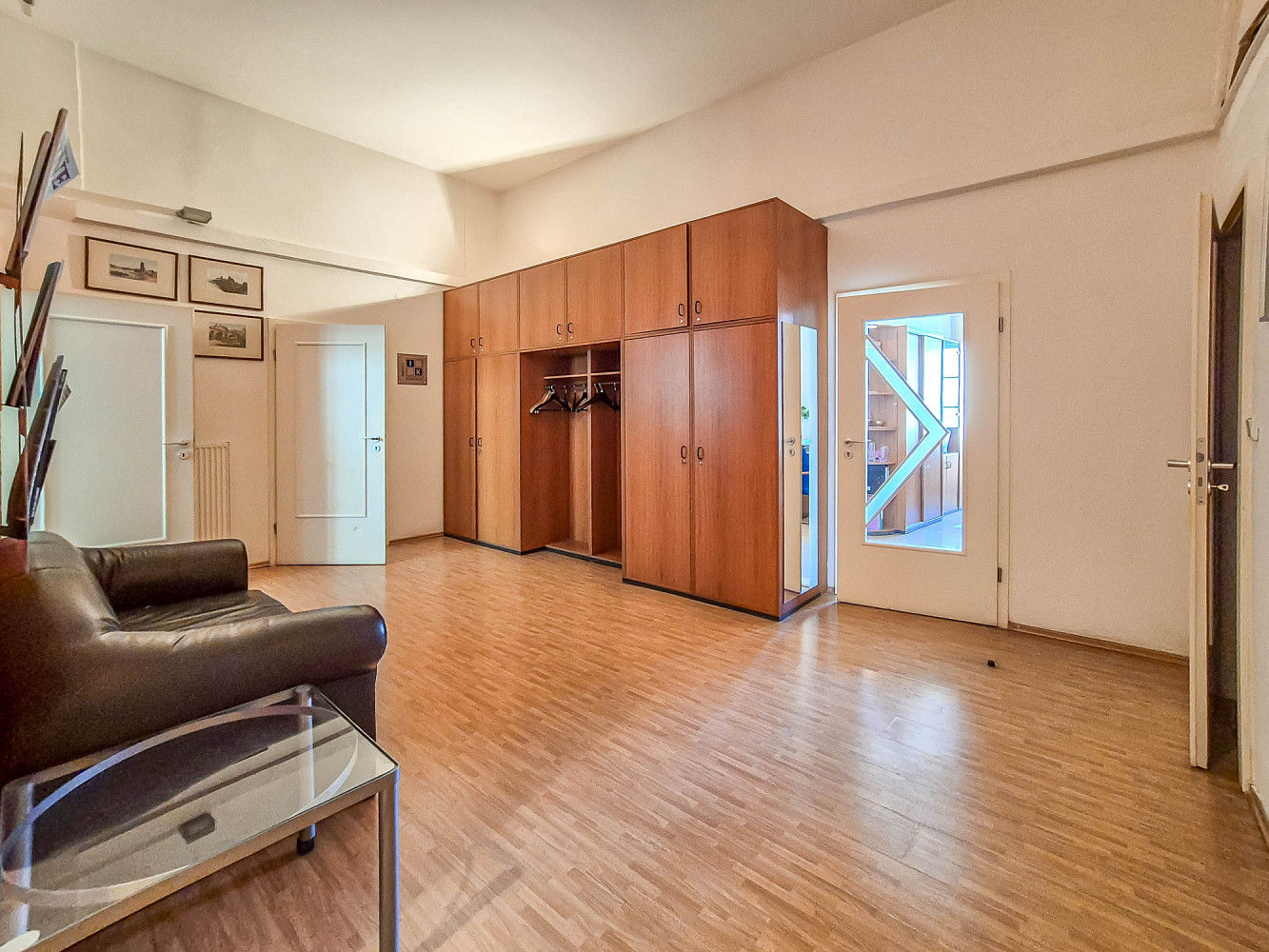 Pronájem kanceláře 175 m² – fotografie 3