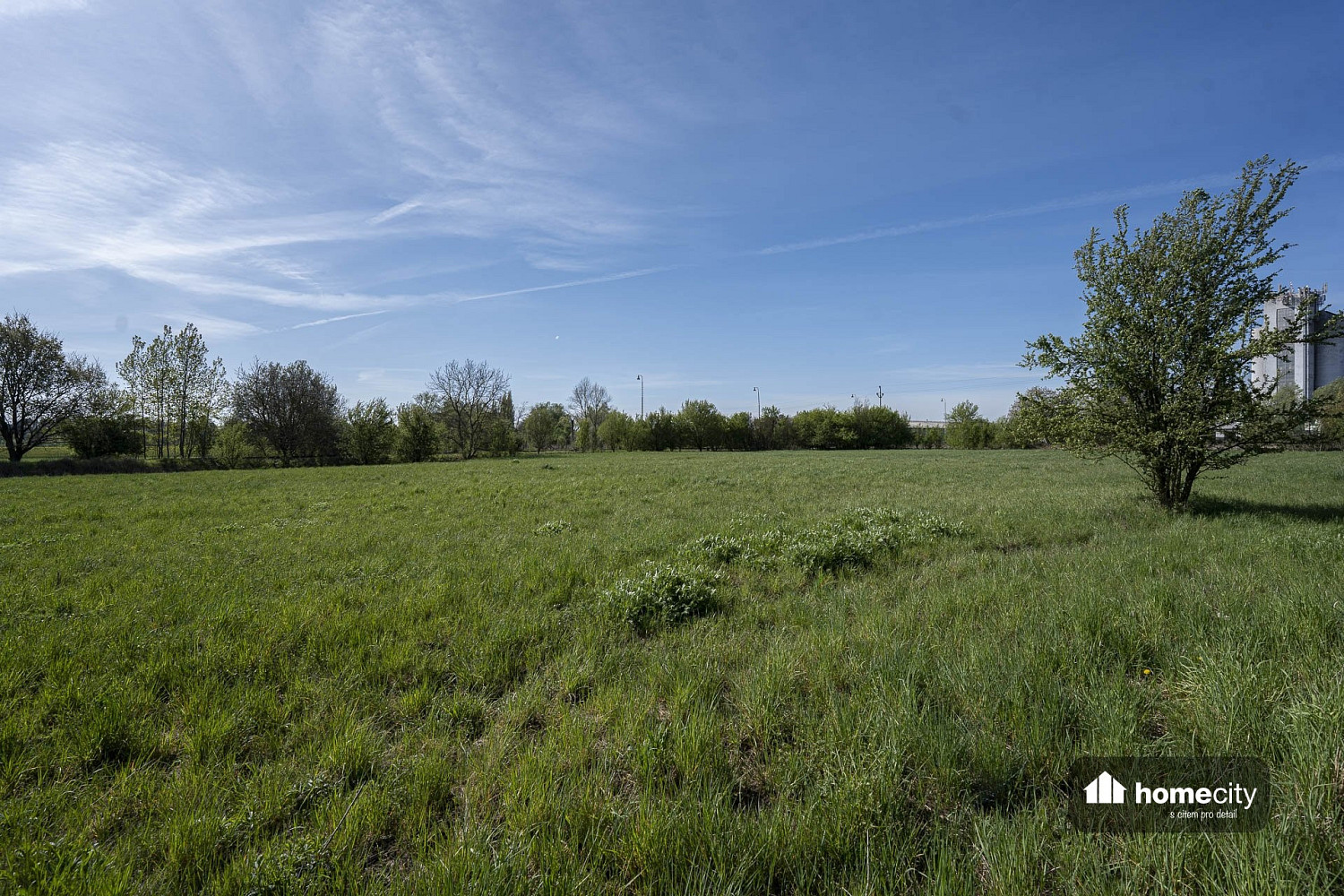 Prodej komerčního pozemku 9 749 m² – fotografie 2