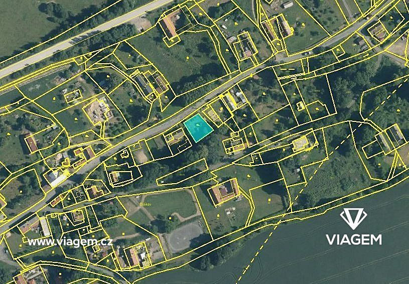 Stavební - bydlení 550 m², Podíl 50 % o výměře 275 m² – pohled 3