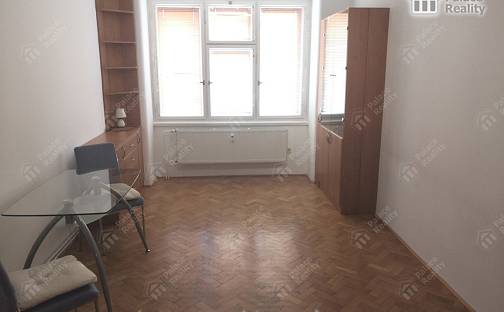 Pronájem bytu 1+1 30 m², V Lipkách, Hradec Králové