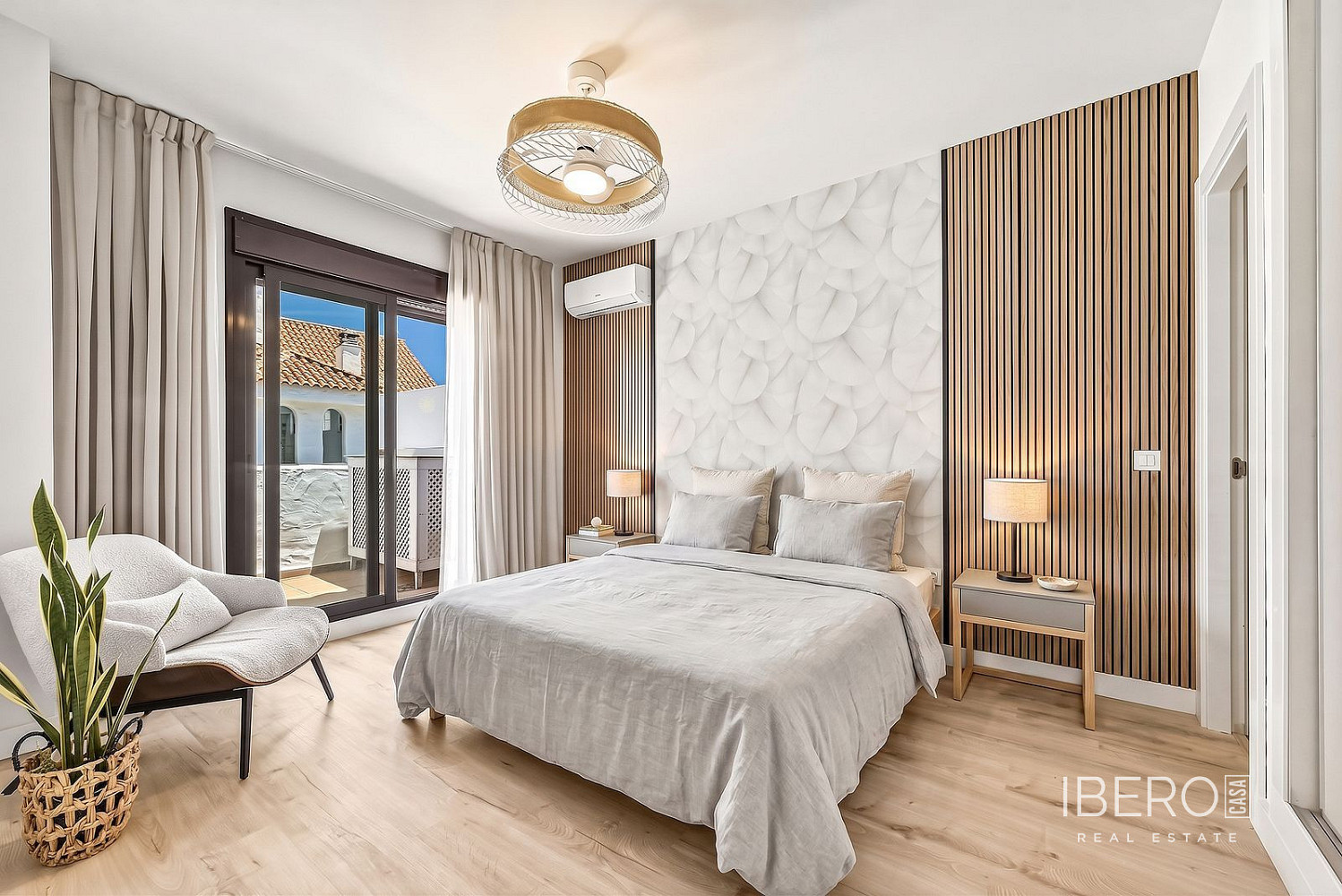 Prodej bytu 4+kk 131 m² — photo 3