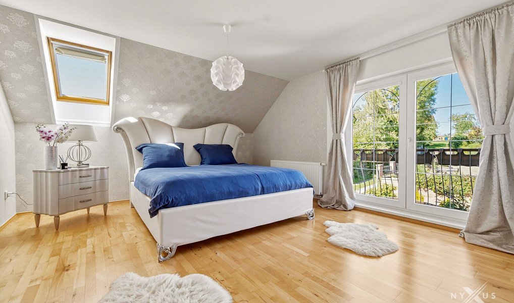 Prodej domu 323 m² s pozemkem 1 018 m², Kly – náhled fotky 14