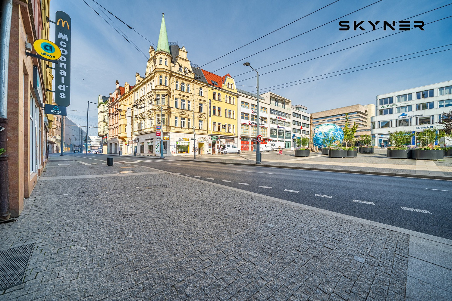 Pronájem obchodních prostor 122 m²