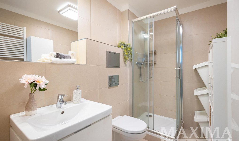 Prodej bytu 4+kk 114 m², Praha – náhled fotky 9