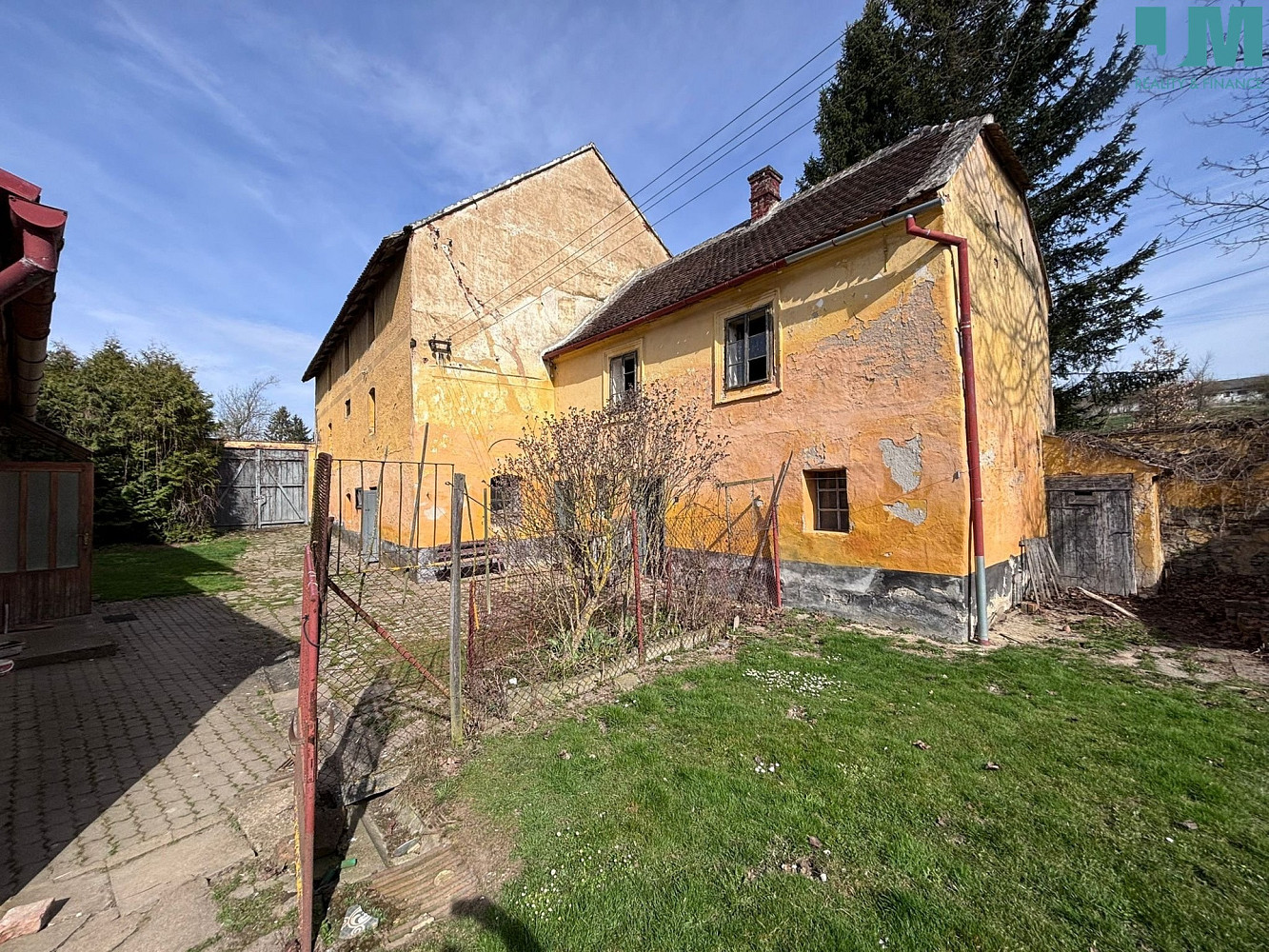 Prodej domu 133 m² s pozemkem 925 m² – fotografie 2