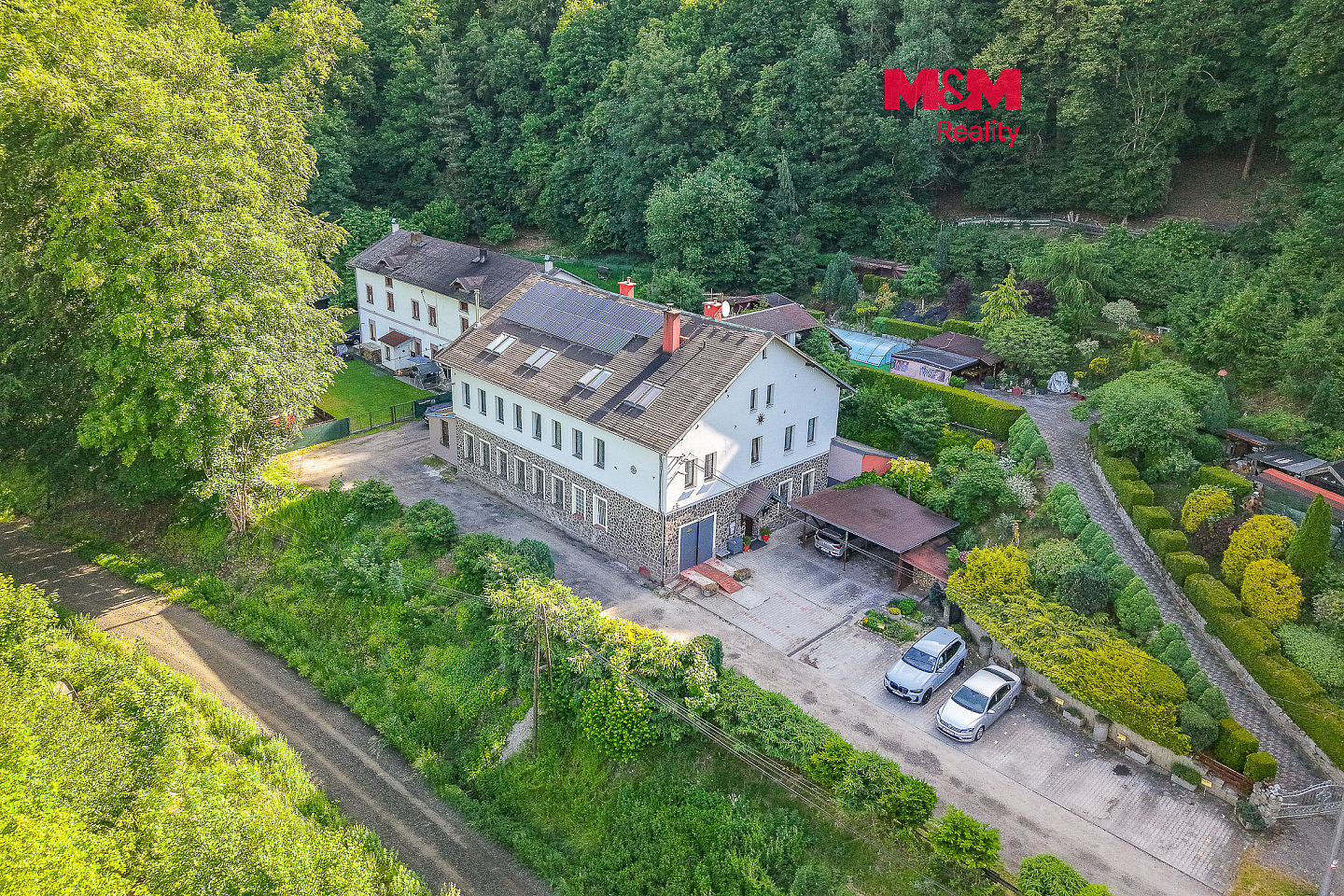 Prodej nájemního domu, činžáku 746 m²
