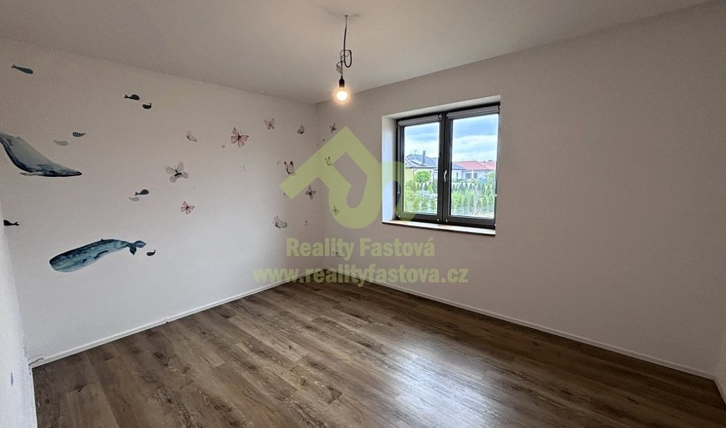 Prodej domu 156 m² s pozemkem 918 m², Lužany – náhled fotky 33