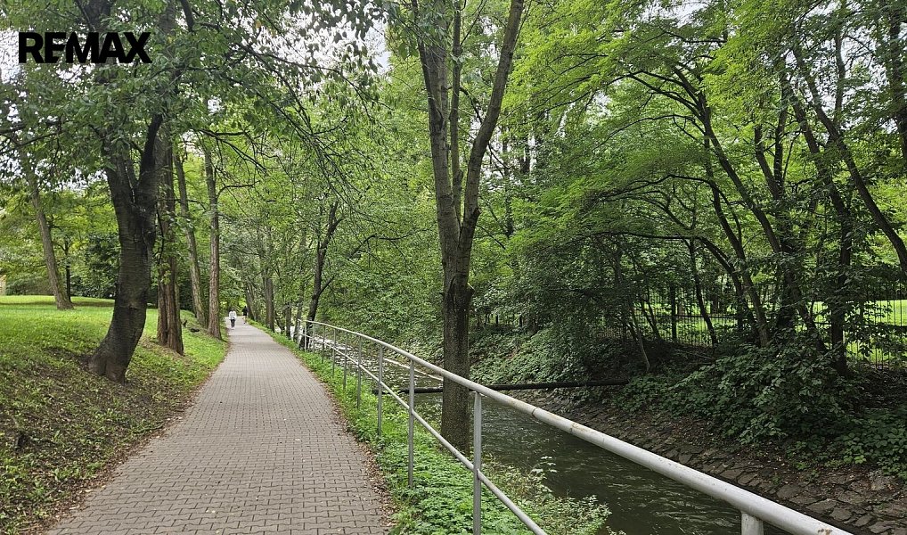 Pronájem bytu 3+kk 76 m², Praha – náhled fotky 12