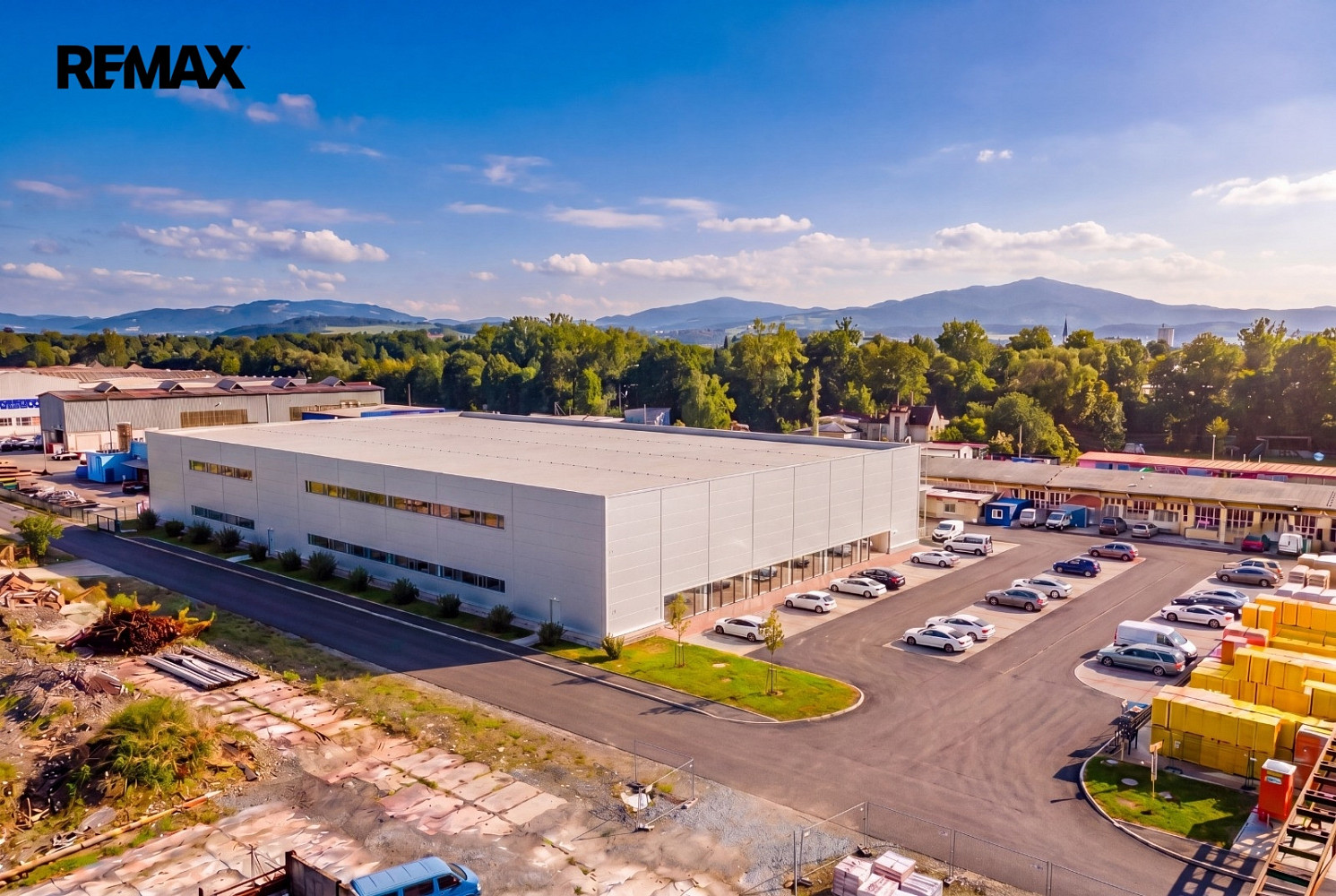 Pronájem obchodních prostor 1 800 m² – pohled 6