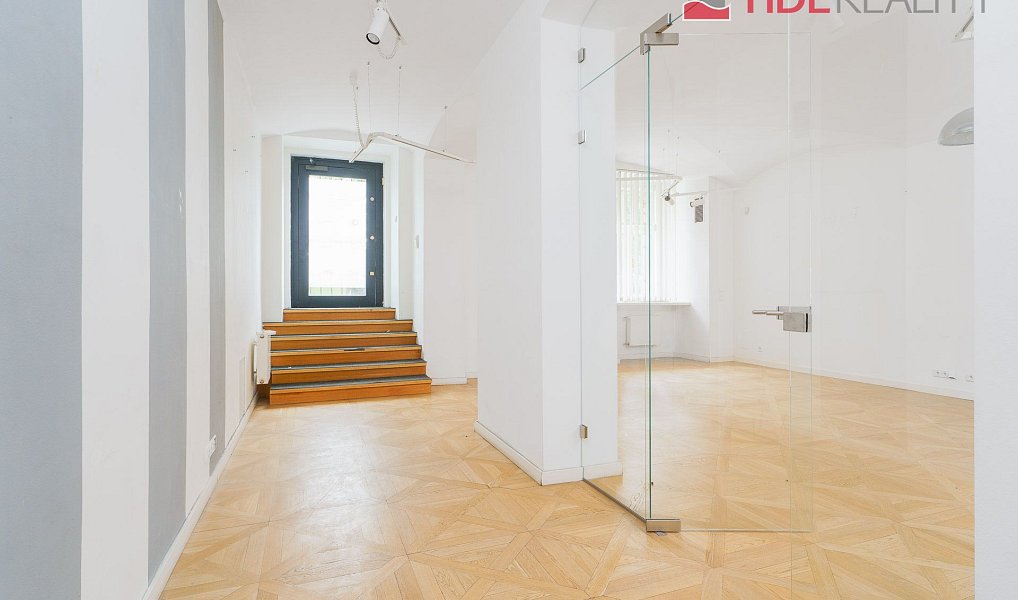 Prodej kanceláře 196 m², Praha – náhled fotky 7