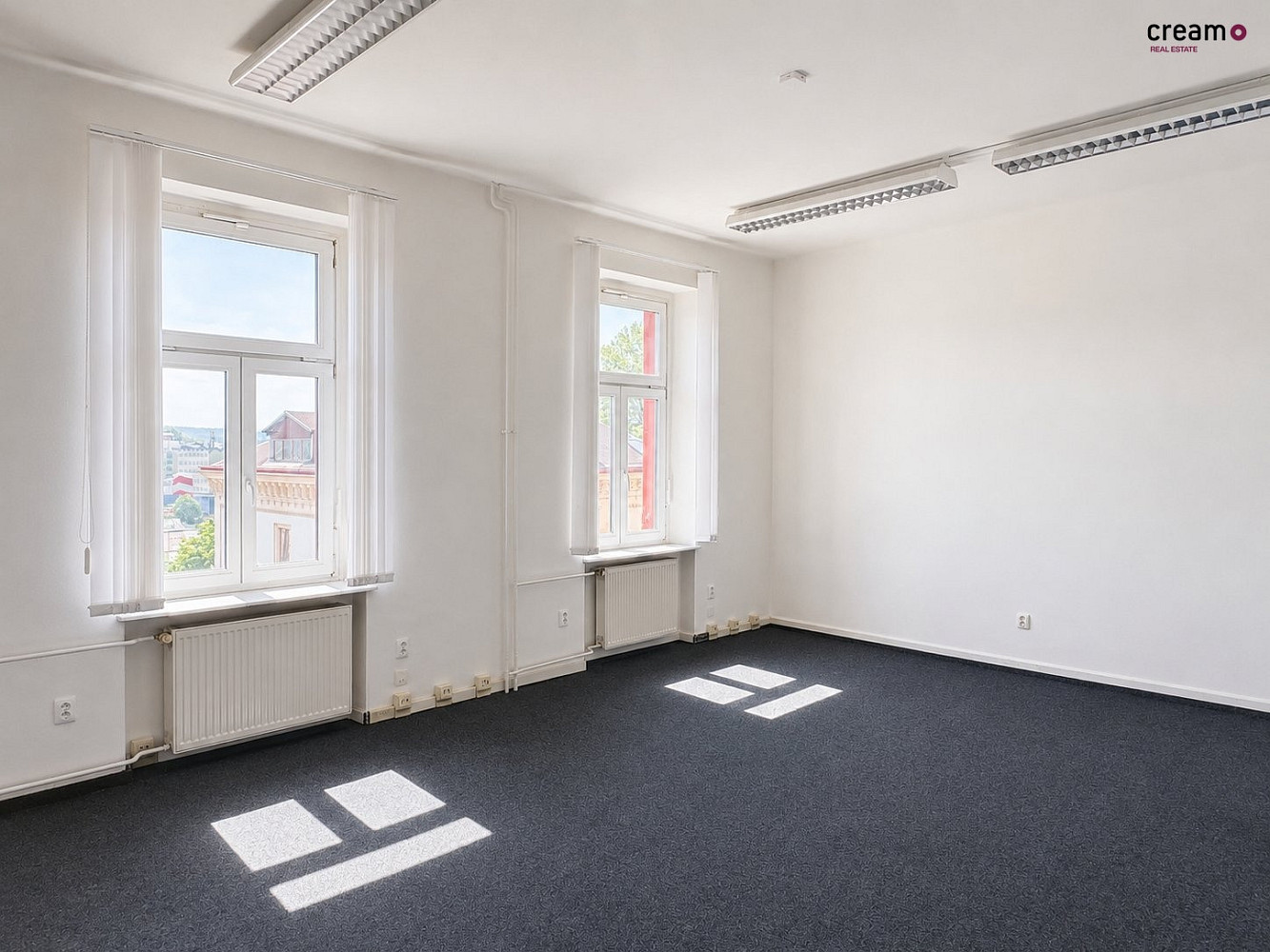 Pronájem kanceláře 29 m² — photo 2